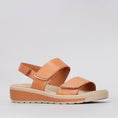 Load image into Gallery viewer, NAKED ARCHES HANZA TAN / SOFT GOLD