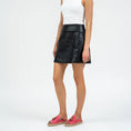 Load image into Gallery viewer, LE SANSA DOLONDA FUCHSIA - Women Flats - Collective Shoes