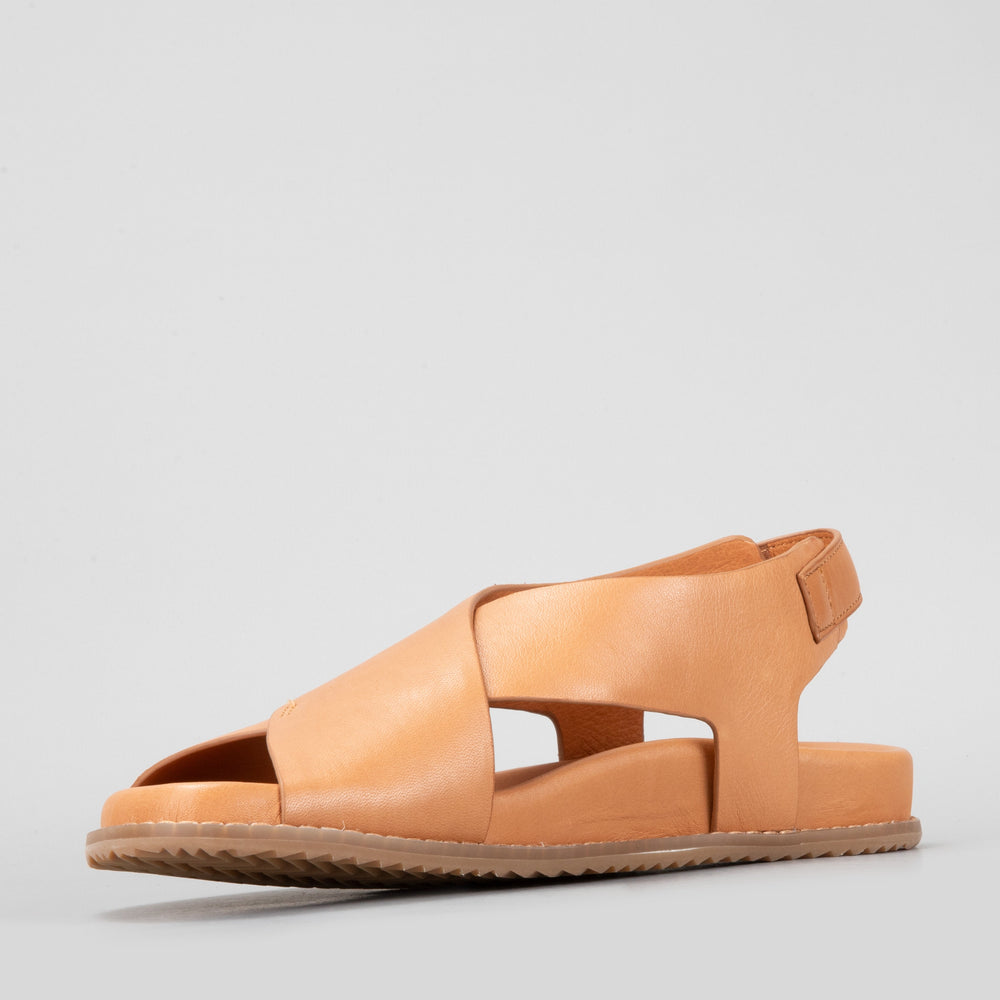 NAKED ARCHES ZIGILIA TAN