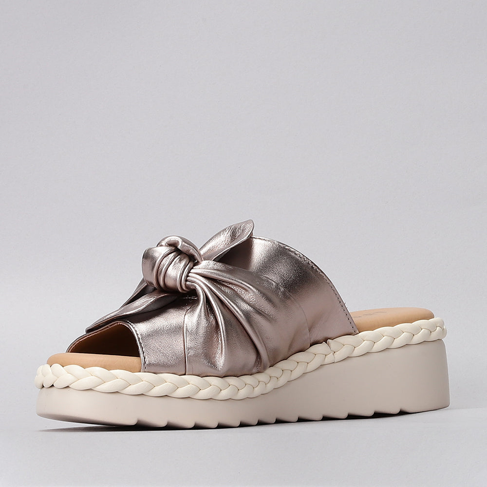 LE SANSA EUDORE CHAMPAGNE - Women Slides - Collective Shoes