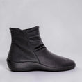 Load image into Gallery viewer, ARCOPEDICO PALUMA BLACK - Women Boots - Collective Shoes