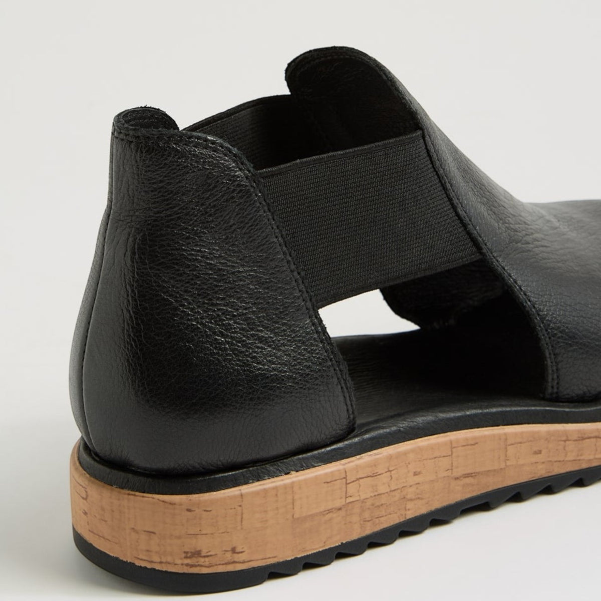 DJANGO & JULIETTE ODDAT BLACK GUM SOLE