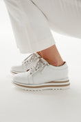 Load image into Gallery viewer, ALFIE & EVIE HOSTING WHITE - Women sneakers - Collective Shoes