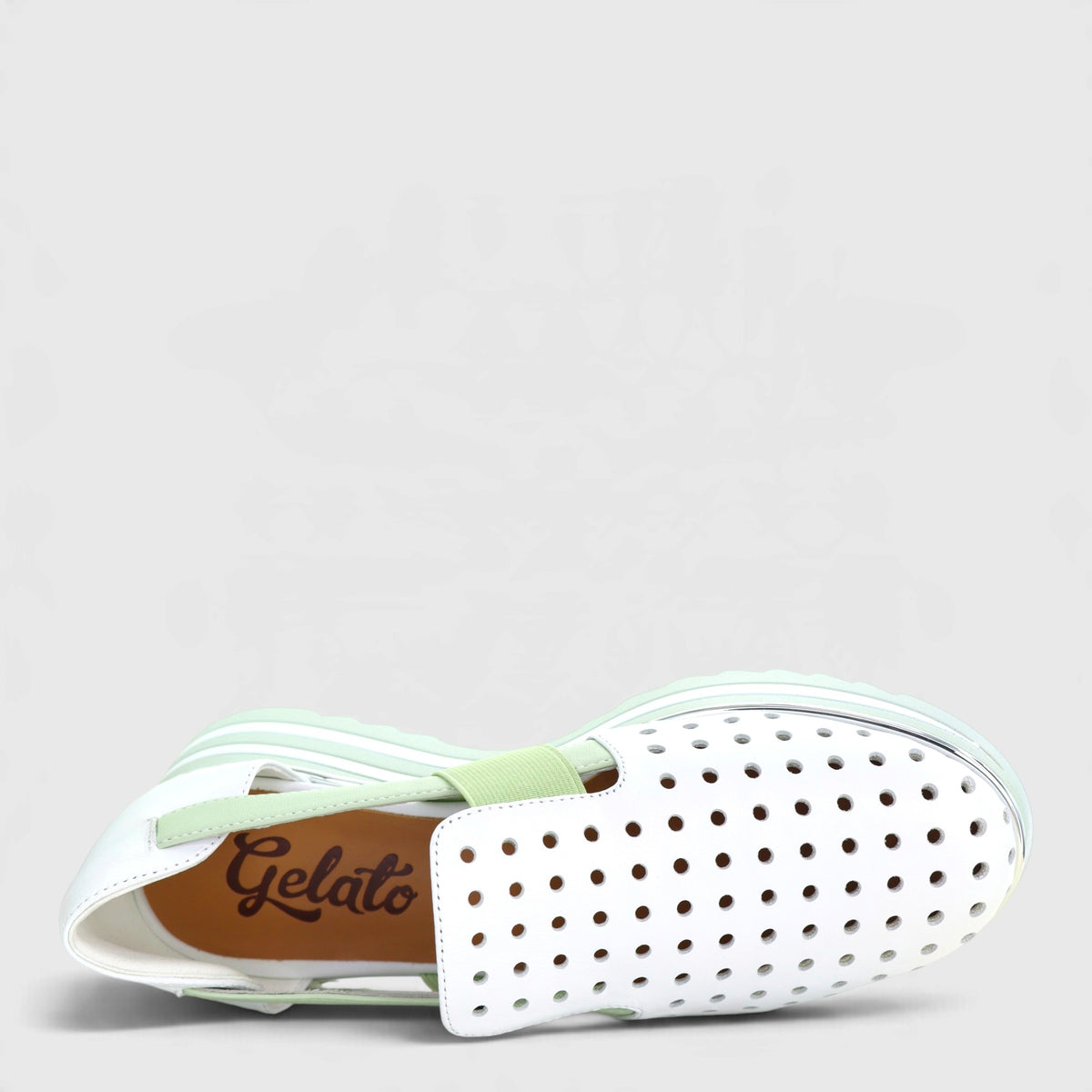 GELATO GAP WHITE/ BOC CHOY