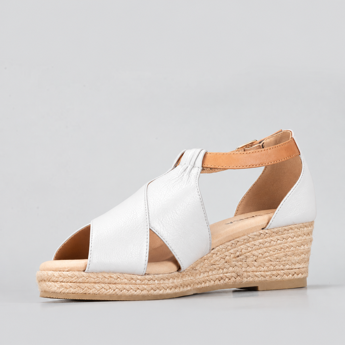LE SANSA PERNIA WHITE / TAN