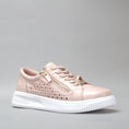 Load image into Gallery viewer, NAKED ARCHES NOBLE BLUSH - Women Sneakers - Collective Shoes
