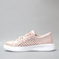 Load image into Gallery viewer, NAKED ARCHES NOBLE BLUSH - Women Sneakers - Collective Shoes