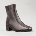 Load image into Gallery viewer, Le Sansa Spike Choco boots with chocolate-colored crocodile print, stylish and comfortable footwear for versatile fashion.