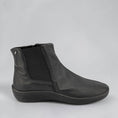 Load image into Gallery viewer, ARCOPEDICO TRAKAI BLACK - Women Boots - Collective Shoes