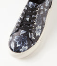 Load image into Gallery viewer, ZIERA ASHLEEN BLACK WHITE FLOWER - Women sneakers - Collective Shoes