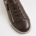 Load image into Gallery viewer, ZIERA AITO CHOCOLATE - Women Sneakers - Collective Shoes
