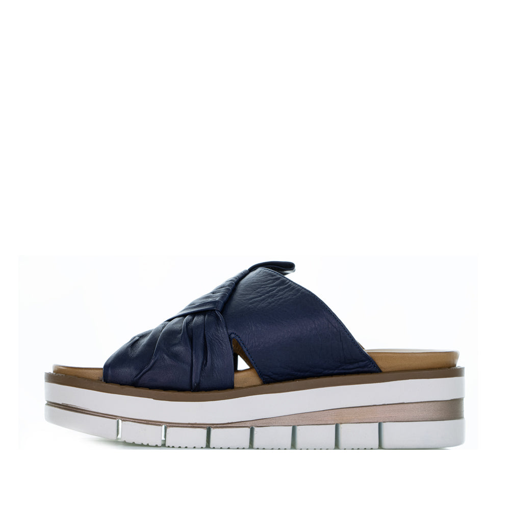LE SANSA KHLOE NAVY - Women Slip On - Collective Shoes