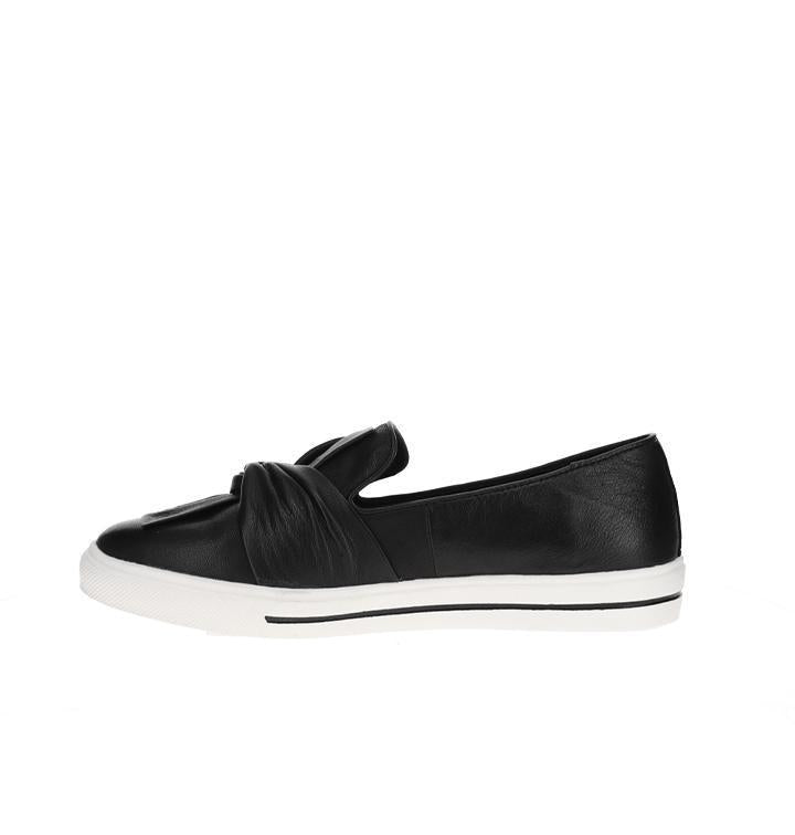LE SANSA IZZY BLACK Women Loafers - Zeke Collection