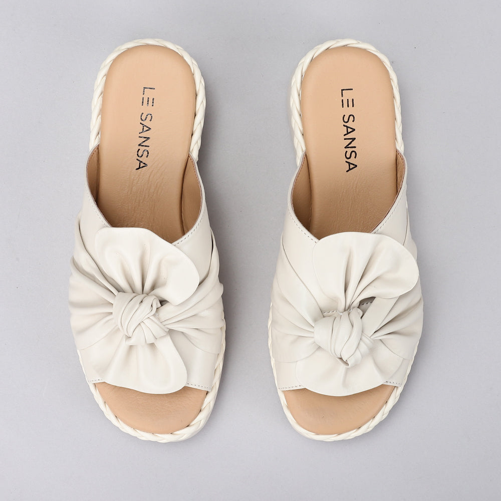 LE SANSA EUDORE CREAM - Women Slides - Collective Shoes 