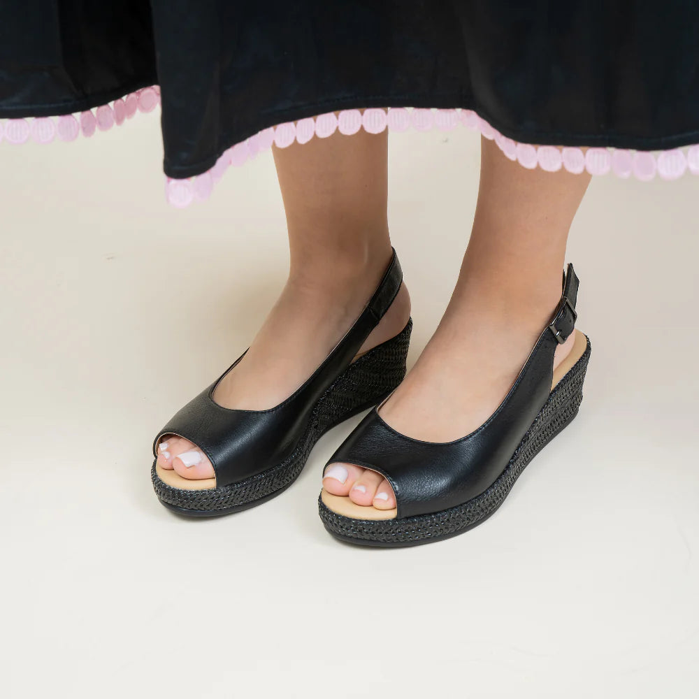 LE SANSA PETUNIA BLACK - Women Sandals - Collective Shoes 