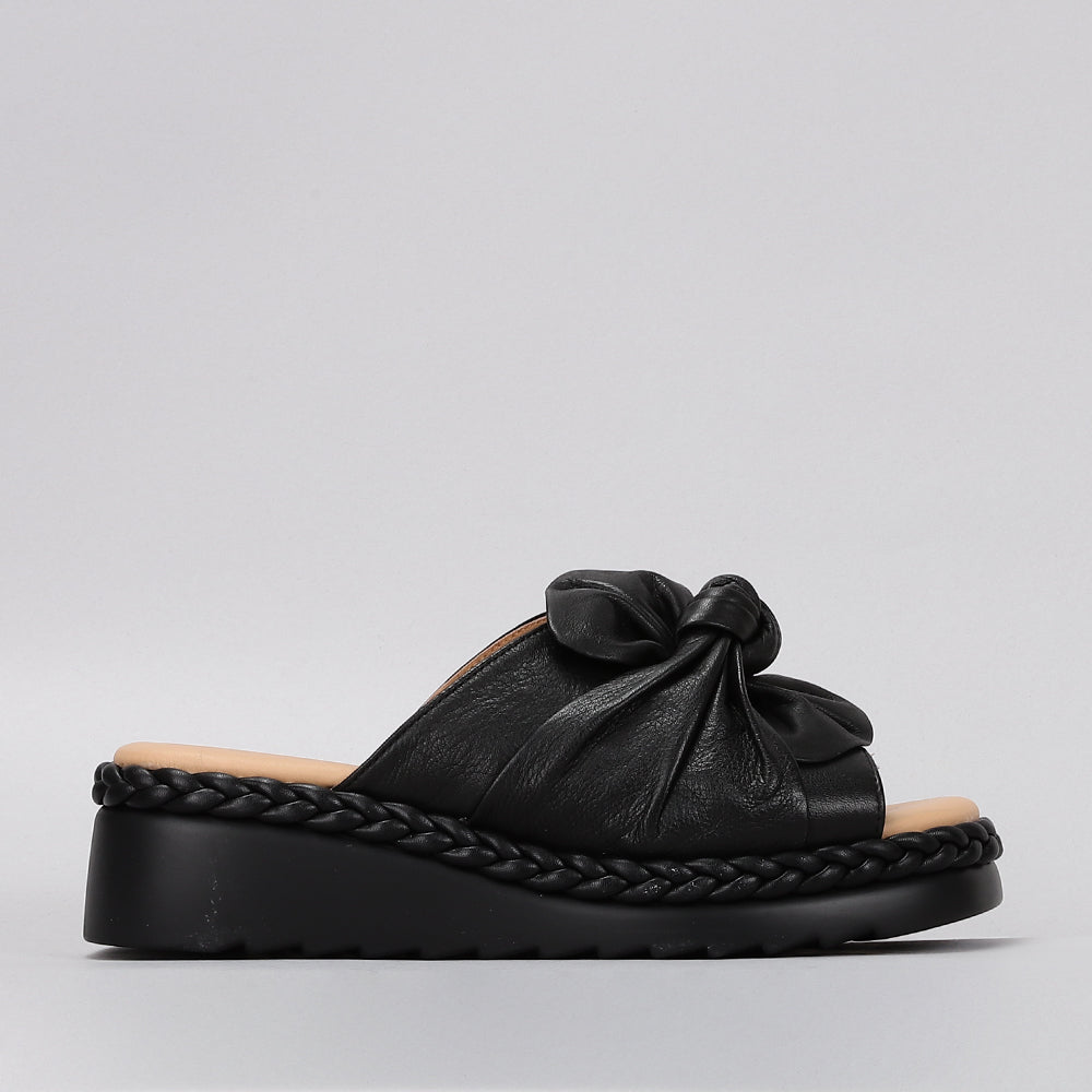 LE SANSA EUDORE BLACK - Women Slides - Collective Shoes 