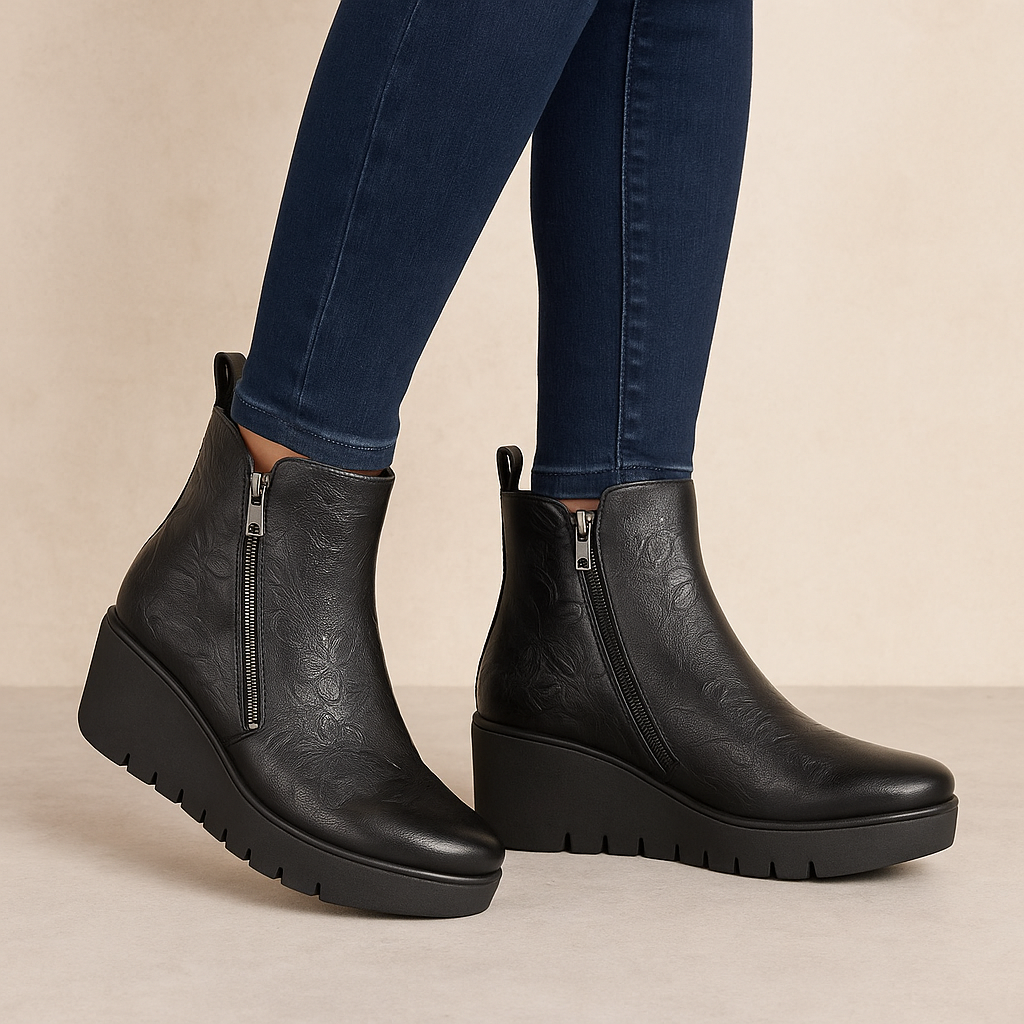 BRESLEY PUZZLE DAISY EMBOSS - Women Boots - Collective Shoes 