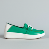 GREEN