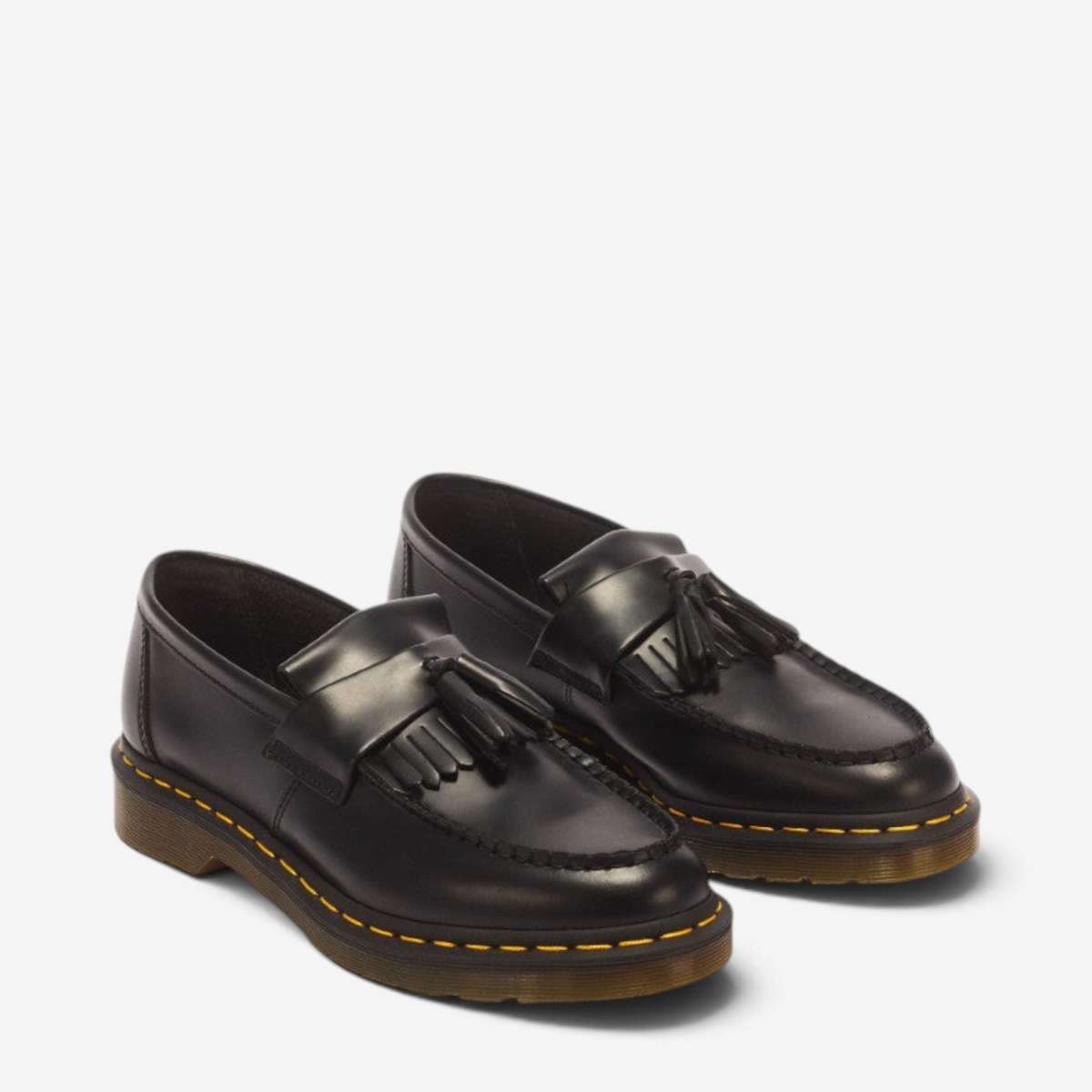 DR MARTENS ADRIAN TASSEL BLACK SMOOTH
