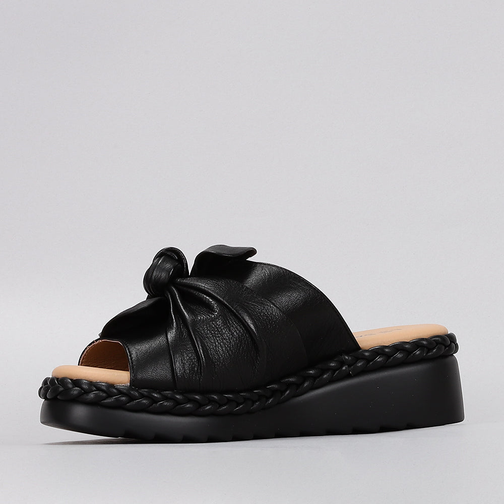 LE SANSA EUDORE BLACK - Women Slides - Collective Shoes 