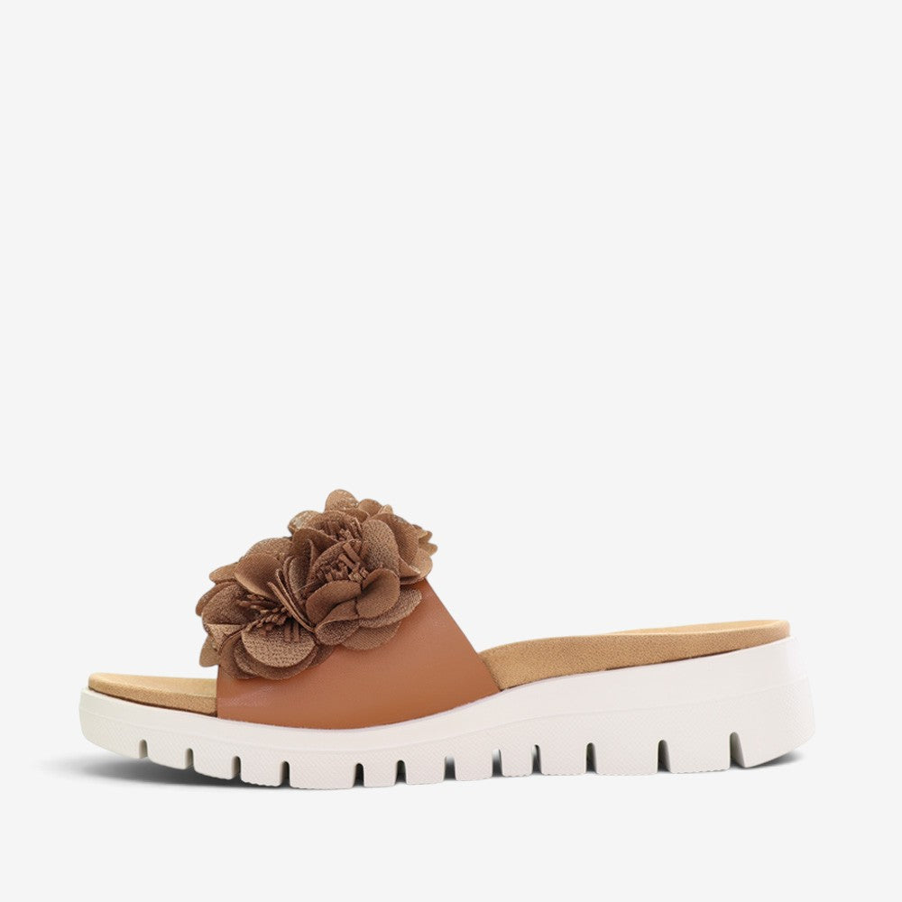 CC RESORTS DOMO TAN