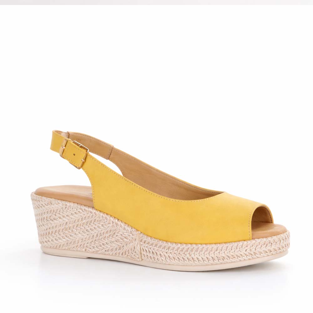 LE SANSA PETUNIA MUSTARD - Women Sandals - Collective Shoes 