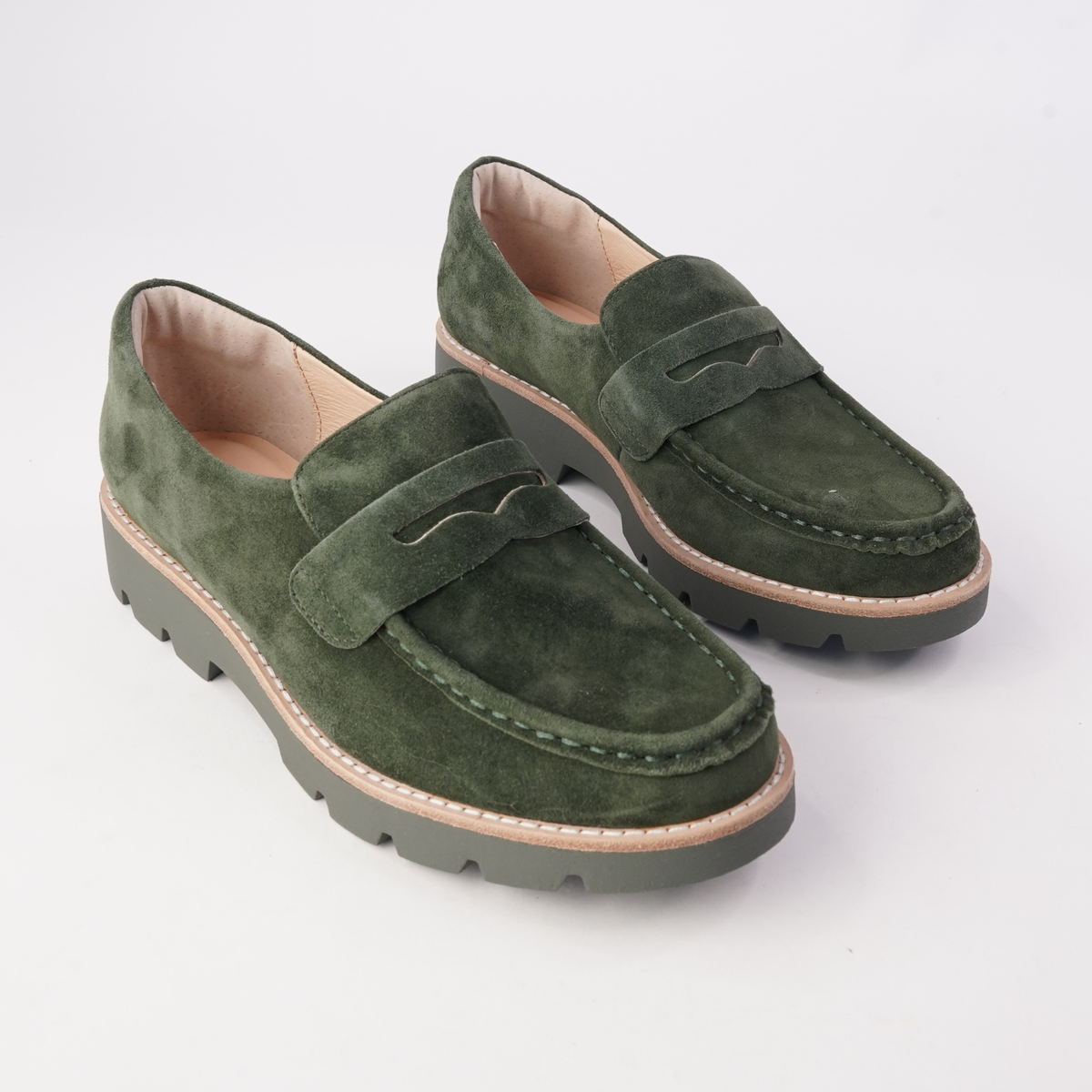 DJANGO & JULIETTE DORTE OLIVE - Women Loafers - Collective Shoes 