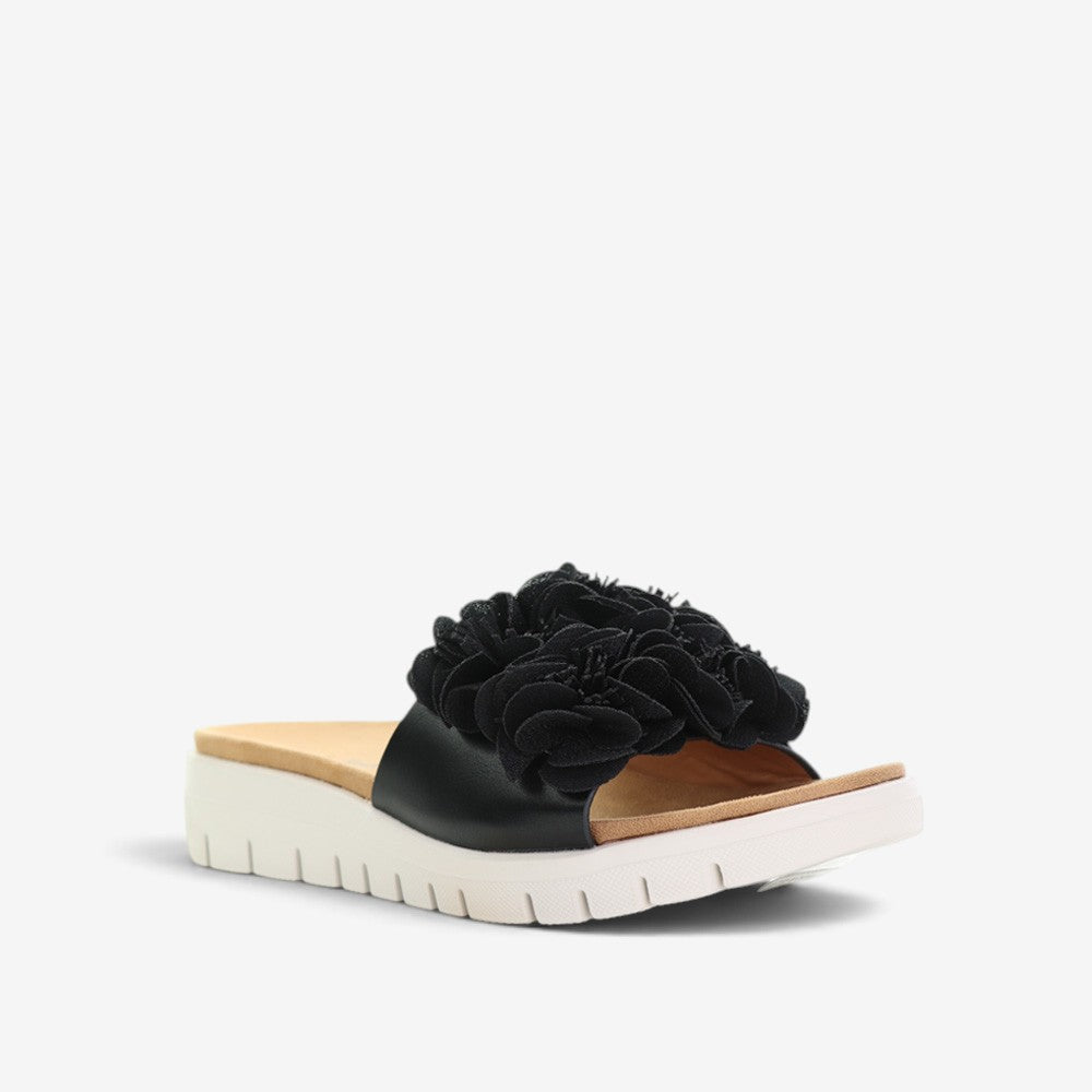 CC RESORTS DOMO BLACK