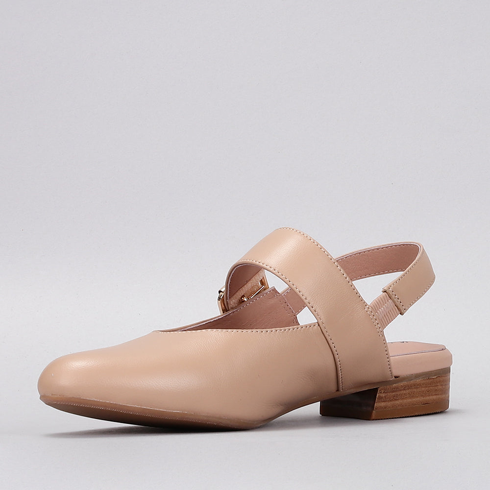 NAKED ARCHES YOKO SAND