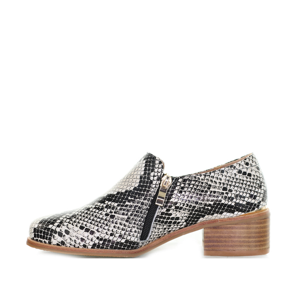 BRESLEY DARTMOUTH NAT SNAKE - Women Loafers - Collective Shoes 