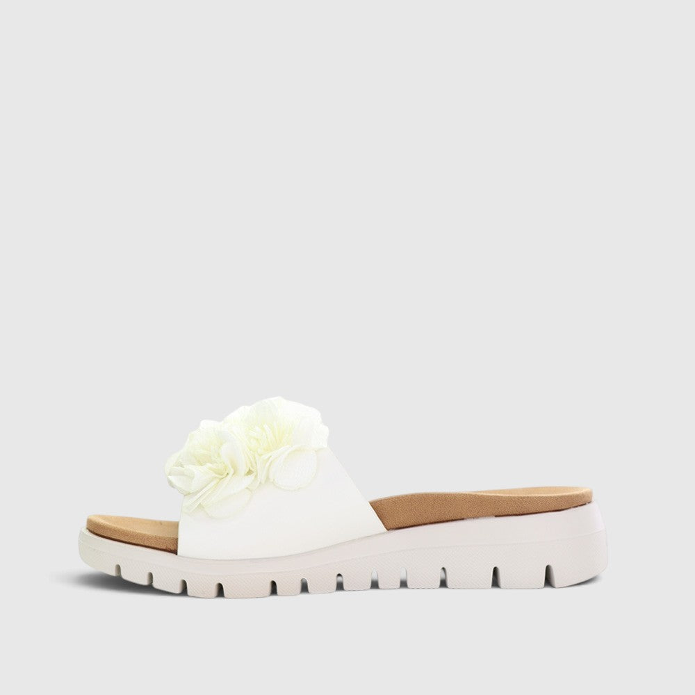 CC RESORTS DOMO WHITE - Women Slides - Collective Shoes 