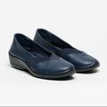Load image into Gallery viewer, ARCOPEDICO ACADIA NAVY - Women Belle Flats - Collective Shoes 
