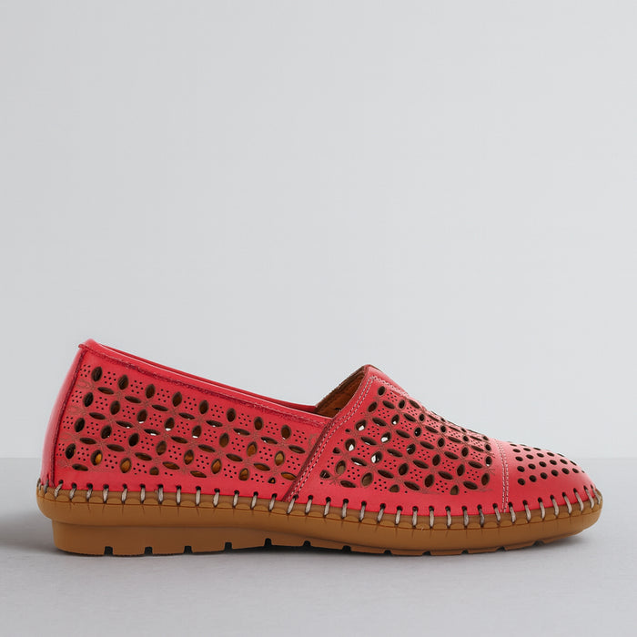 LE SANSA MELLOW RED - Women Slip On - Collective Shoes 