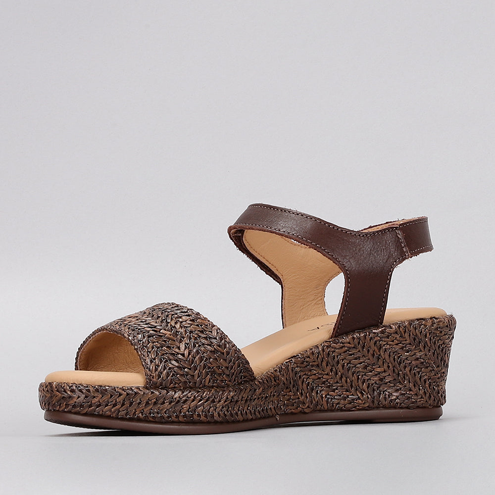 LE SANSA PILIA CHOCOLATE - Women Sandals - Collective Shoes 