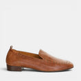 Load image into Gallery viewer, BRESLEY SAGGER COGNAC
