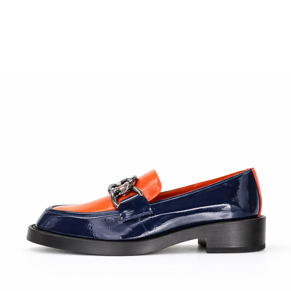 BRESLEY PLASMA NAVY ORANGE - Women Loafers - Collective Shoes 