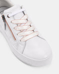 Load image into Gallery viewer, HUSH PUPPIES VALUE WHITE
