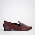 Load image into Gallery viewer, BRESLEY SAGGER BORDO - Women Loafers - Collective Shoes 
