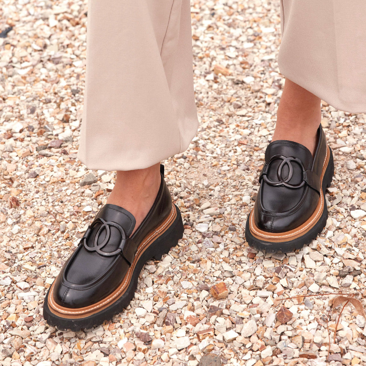 EOS ABBI BLACK - Women Loafers - Collective Shoes 