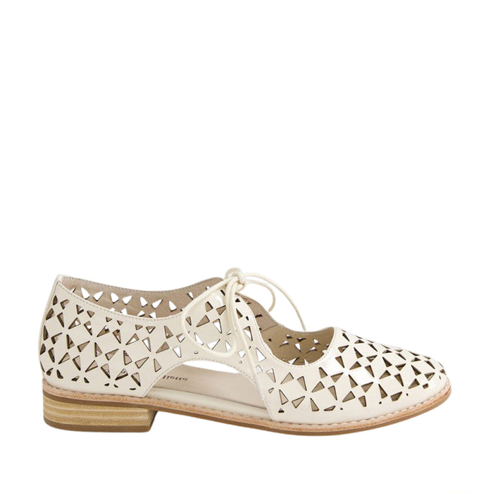 DJANGO & JULIETTE AMRITA IVORY - Women Oxford / Brogue Shoes - Collective Shoes 