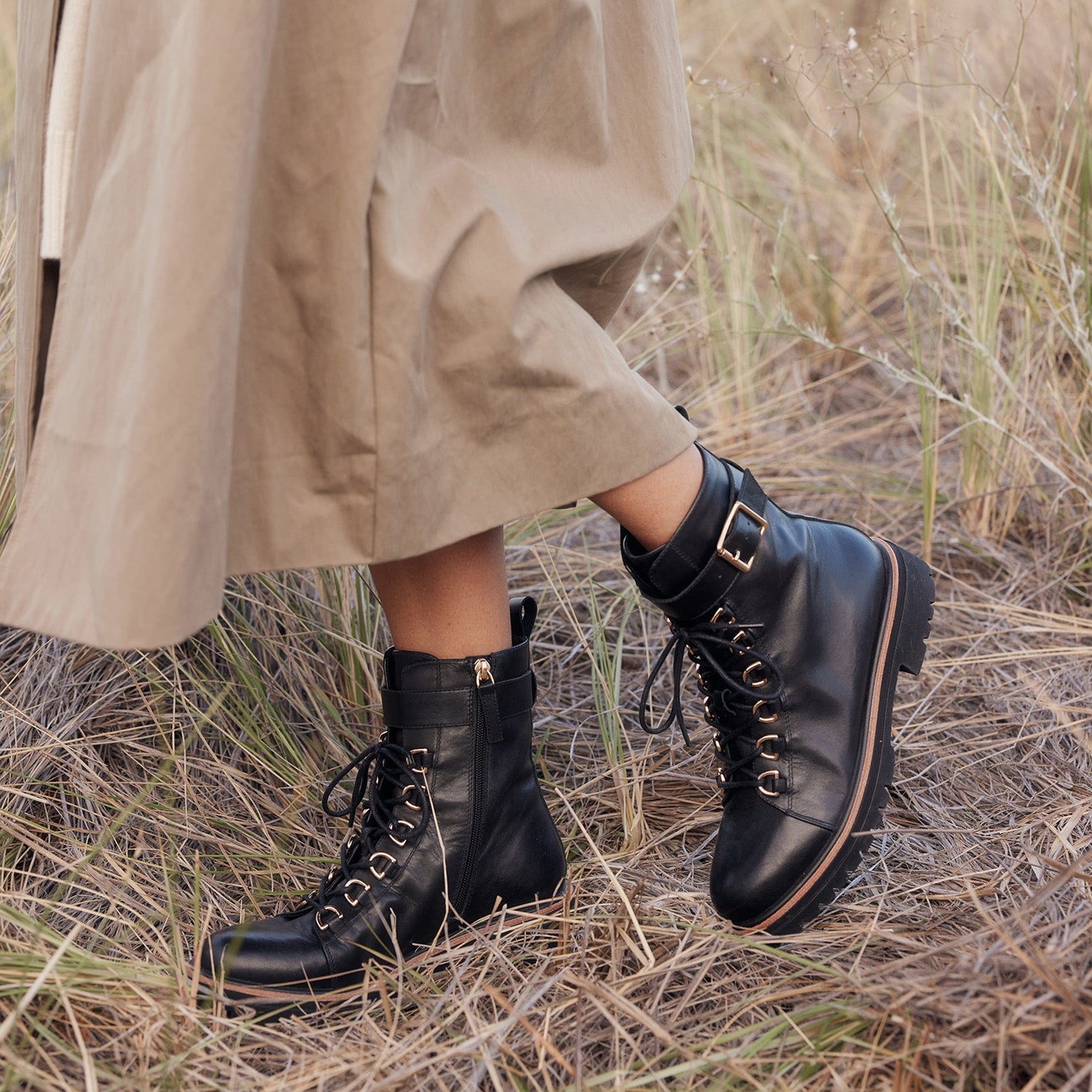 EOS ABRIA BLACK