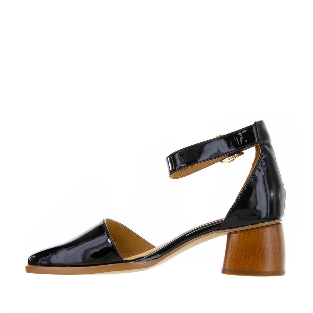 BRESLEY PLISSE BLACK PATENT - Women Sandals - Collective Shoes 