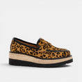 Load image into Gallery viewer, BRESLEY PAELLA TAN LEOPARD
