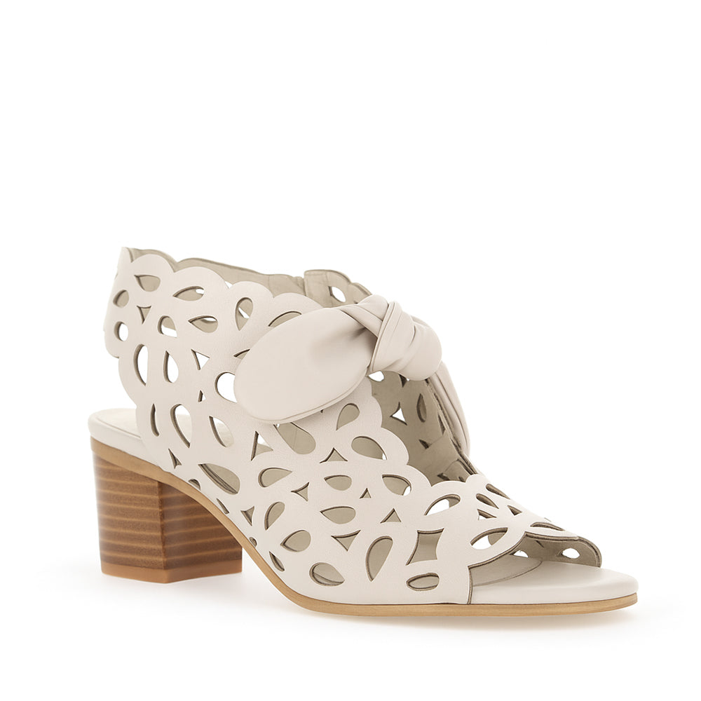 DJANGO & JULIETTE BRILEYS VANILLA - Women Sandals - Collective Shoes 