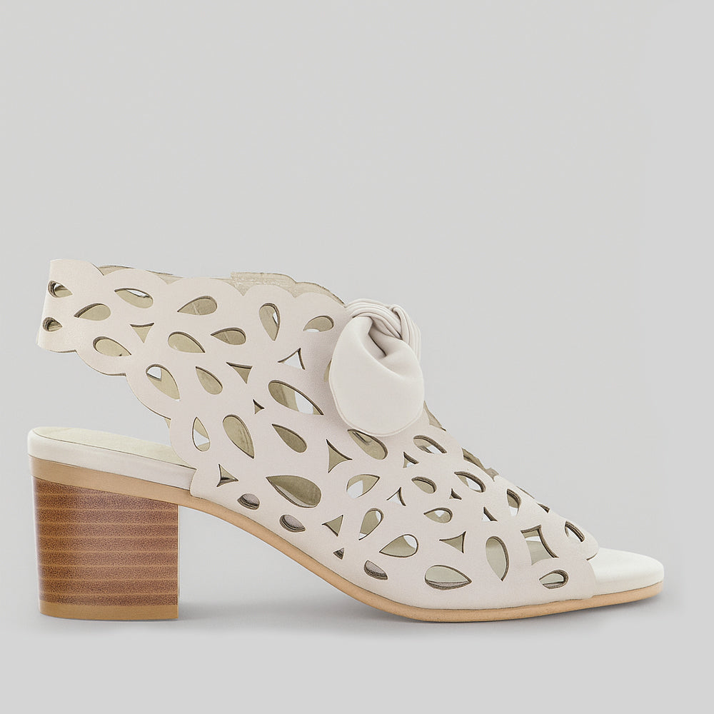 DJANGO & JULIETTE BRILEYS VANILLA - Women Sandals - Collective Shoes 