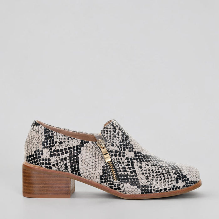 BRESLEY DARTMOUTH NAT SNAKE - Women Loafers - Collective Shoes 