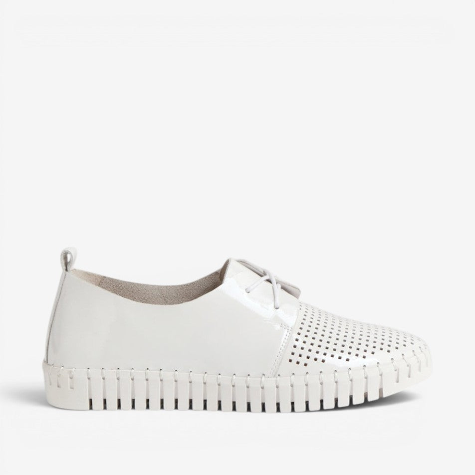 DJANGO & JULIETTE HUSTON WHITE PATENT