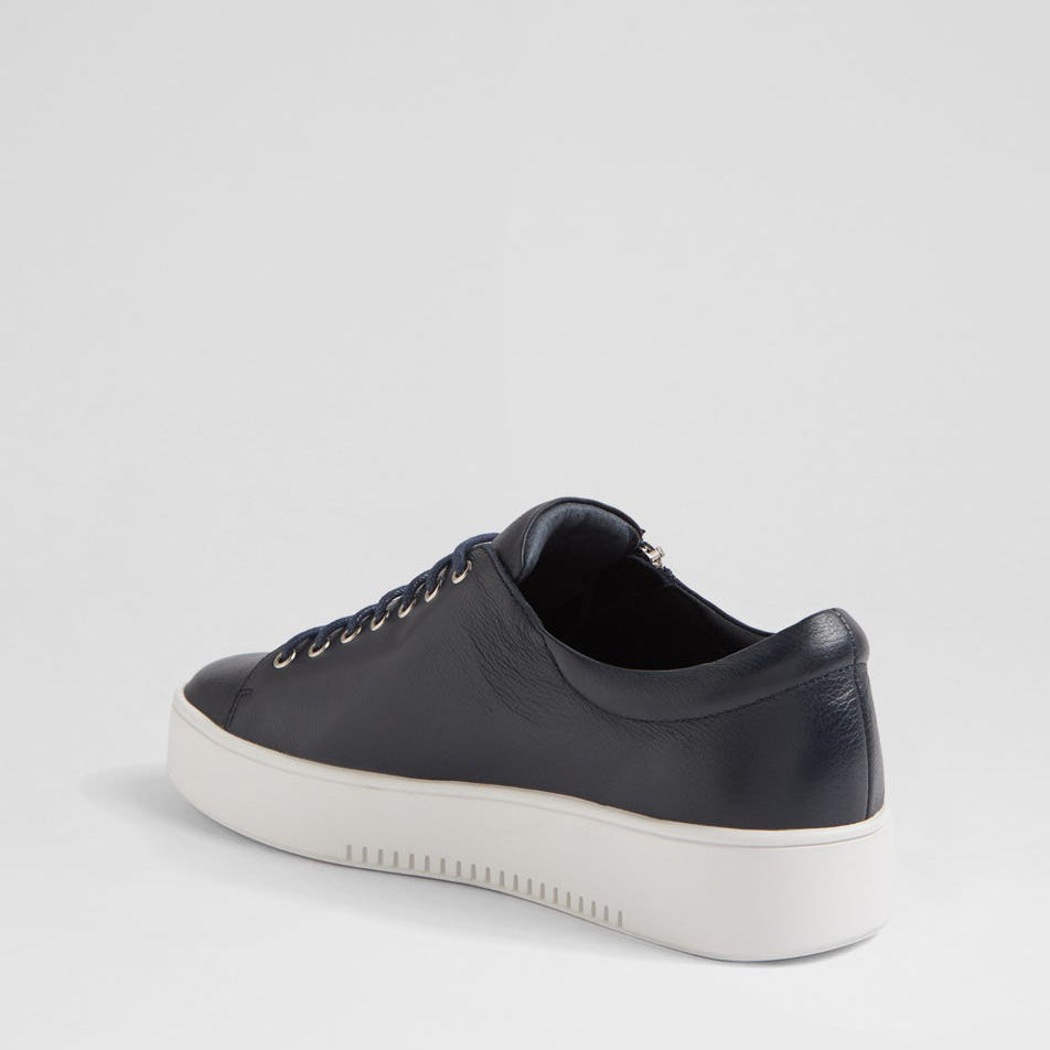 DJANGO & JULIETTE LAILA NAVY WHITE - Women Sneakers - Collective Shoes 