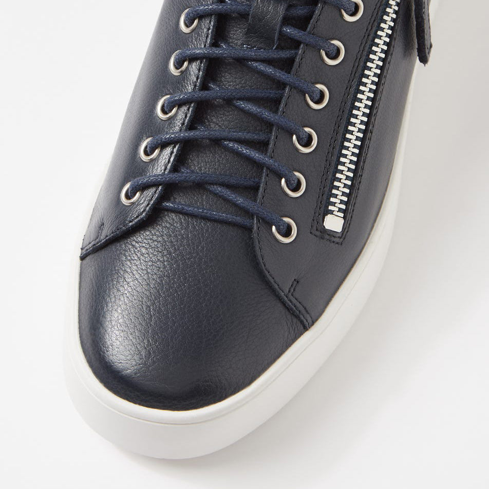 DJANGO & JULIETTE LAILA NAVY WHITE - Women Sneakers - Collective Shoes 