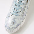 Load image into Gallery viewer, DJANGO & JULIETTE BUMP IVORY BLUE FLOWER - Women sneakers - Collective Shoes 
